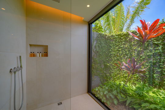 VILLA LES ROCHES BEDROOM2 10