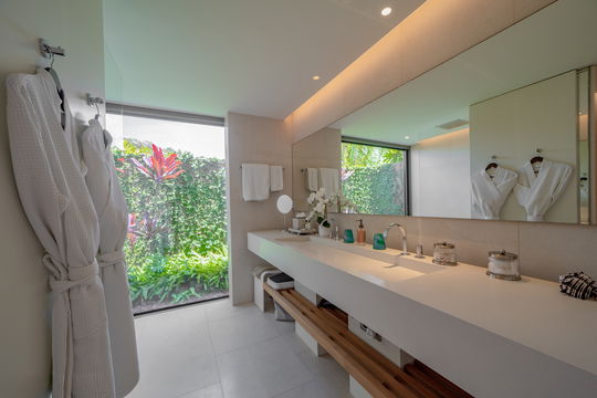 VILLA LES ROCHES BEDROOM2 9