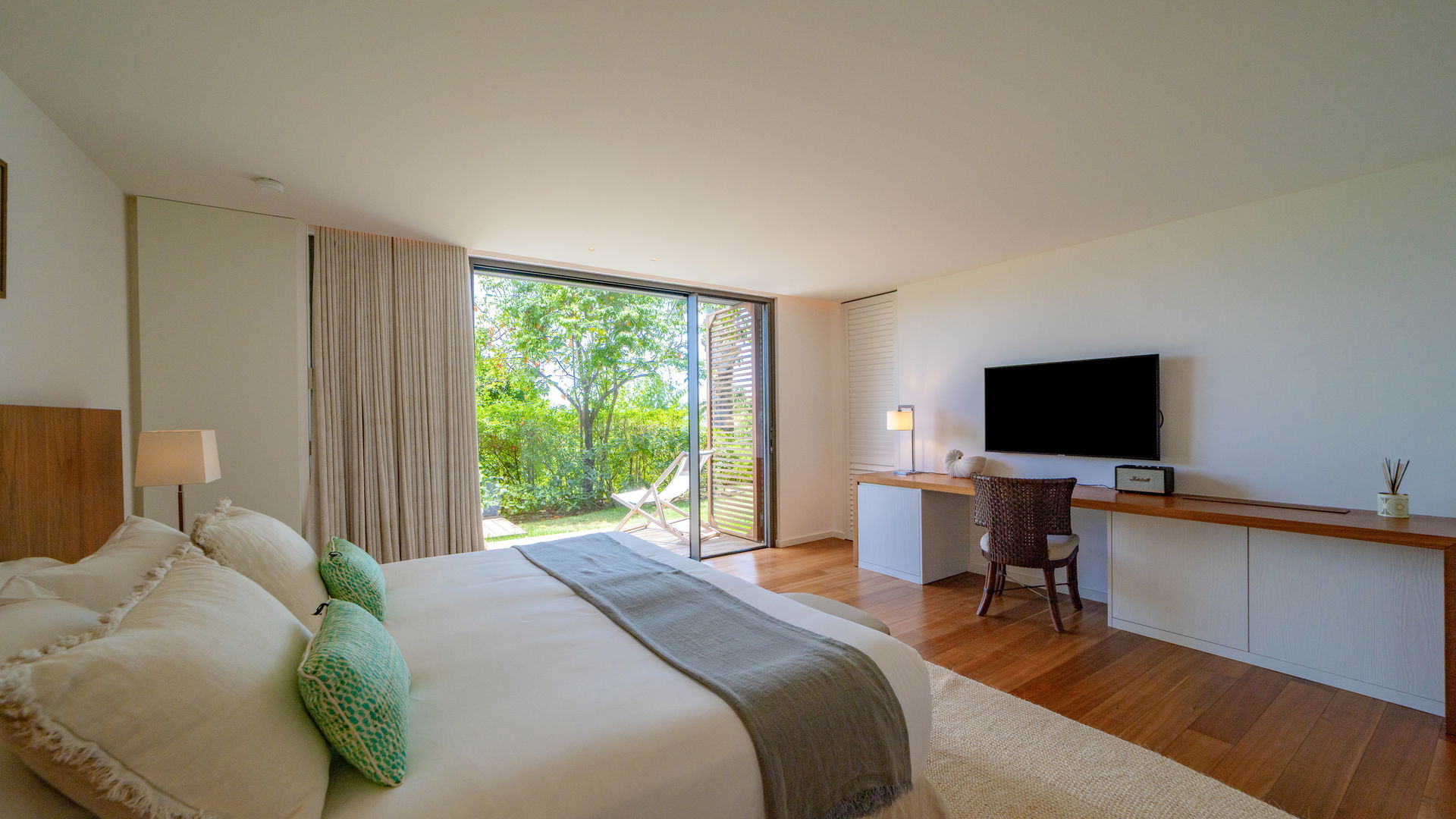BEDROOM 5