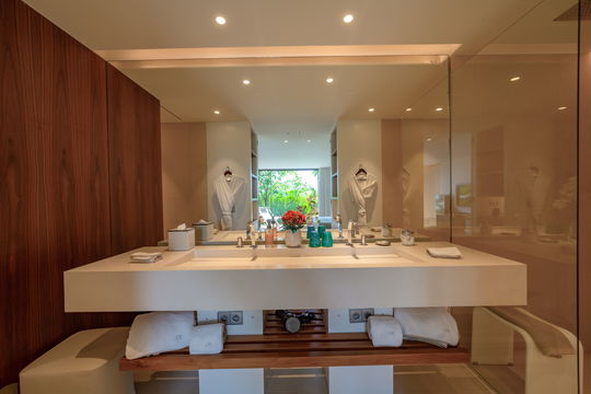 VILLA LES ROCHES BEDROOM5 7