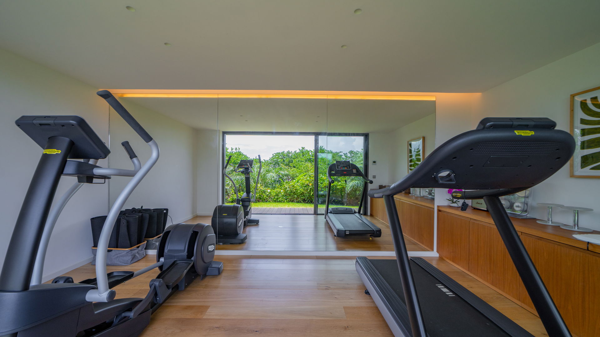 FITNESS AREA
