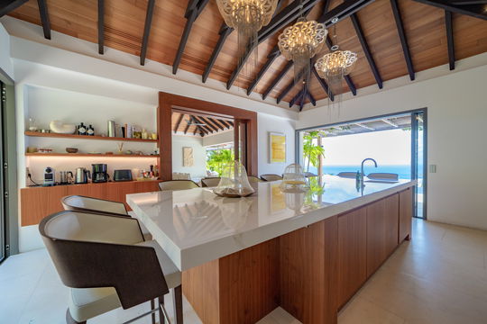 VILLA LES ROCHES KITCHEN & DINING AREA 12