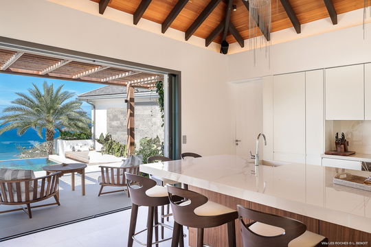 VILLA LES ROCHES KITCHEN & DINING AREA 7