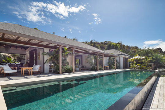 VILLA LES ROCHES POOL & TERRACE 5