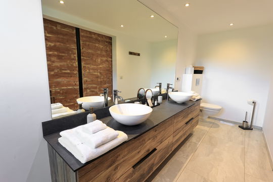 VILLA LUFFY BEDROOM1 6