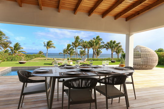 VILLA LUFFY KITCHEN & DINING AREA 2