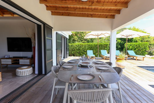 VILLA LUFFY KITCHEN & DINING AREA 3