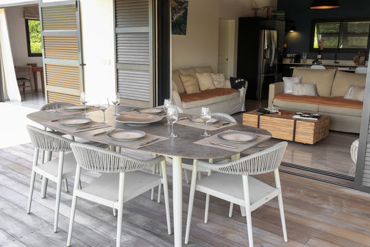 VILLA LUFFY KITCHEN & DINING AREA 4