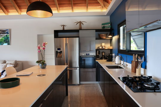 VILLA LUFFY KITCHEN & DINING AREA 6