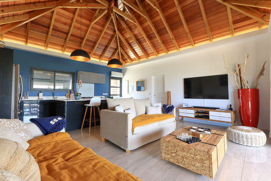 VILLA LUFFY LIVING AREA 1