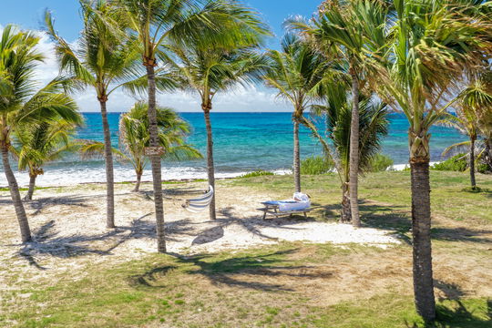 VILLA LUFFY OUTDOORS 1