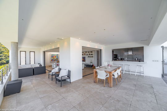VILLA MATAJAGUI KITCHEN & DINING AREA 2