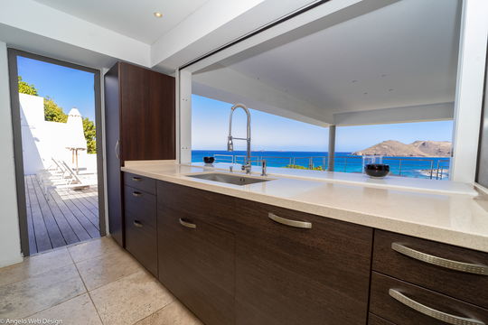 VILLA MATAJAGUI KITCHEN & DINING AREA 4