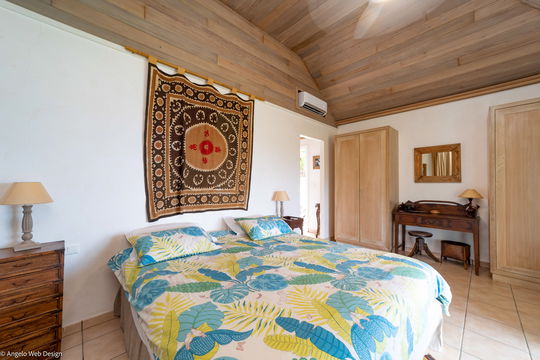 VILLA OPURE BEDROOM1 4