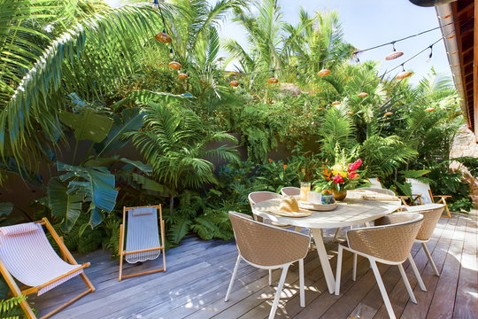 VILLA BRAHAMA KITCHEN & DINING AREA 20