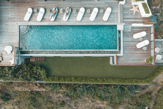 VILLA BRAHAMA POOL & TERRACE 4