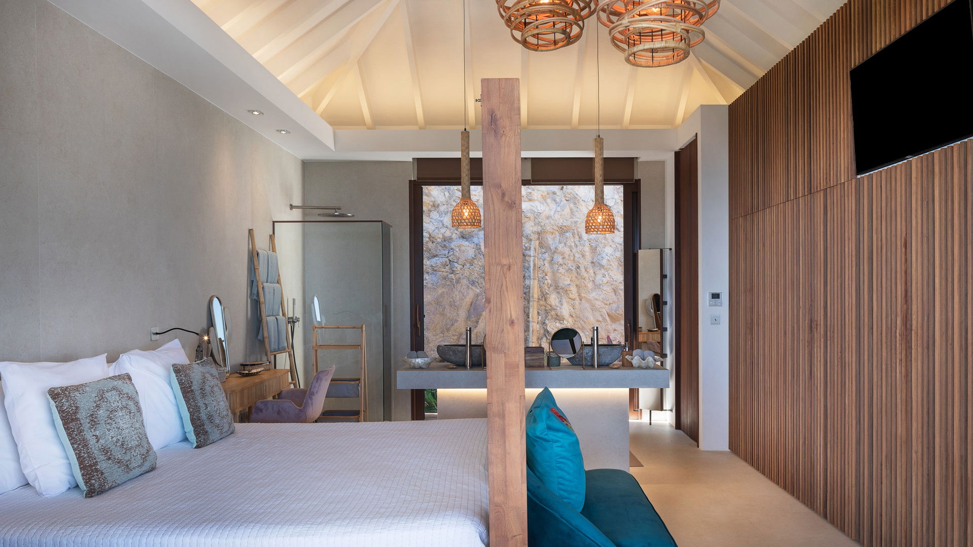 BEDROOM 1