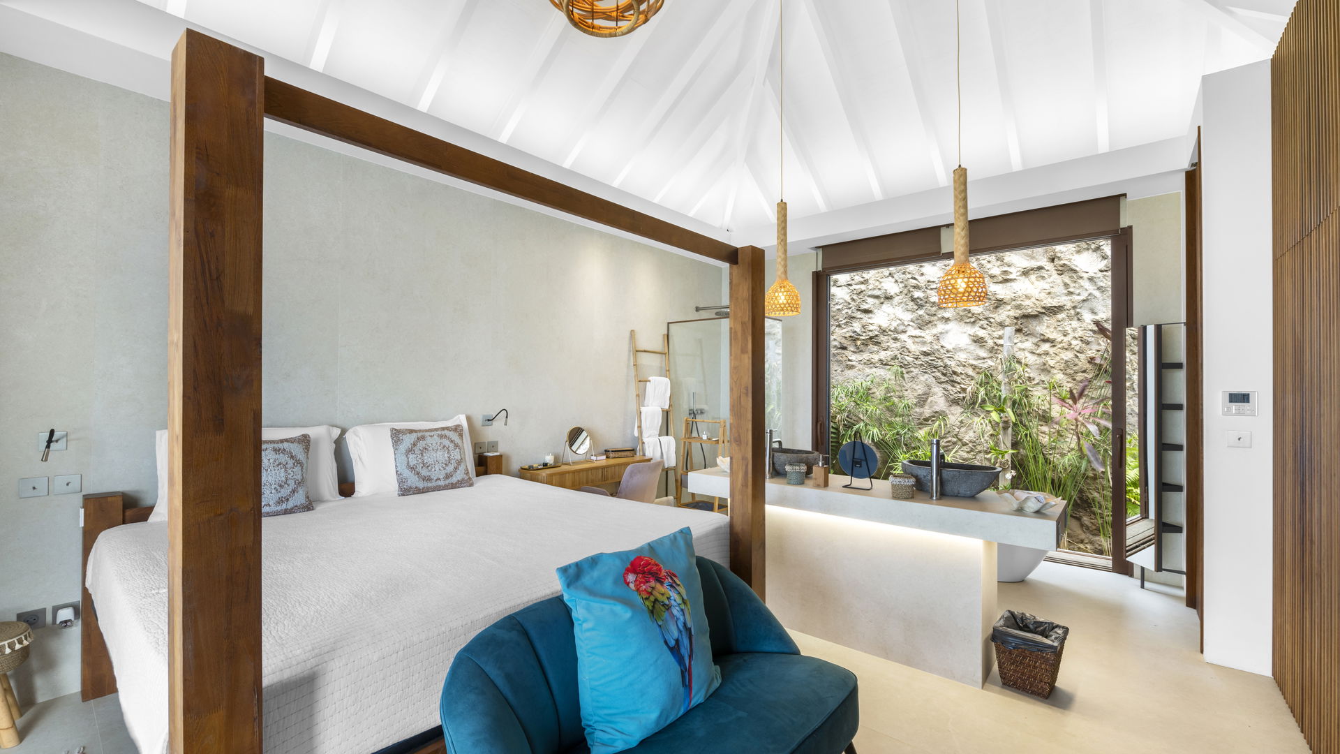 BEDROOM 1
