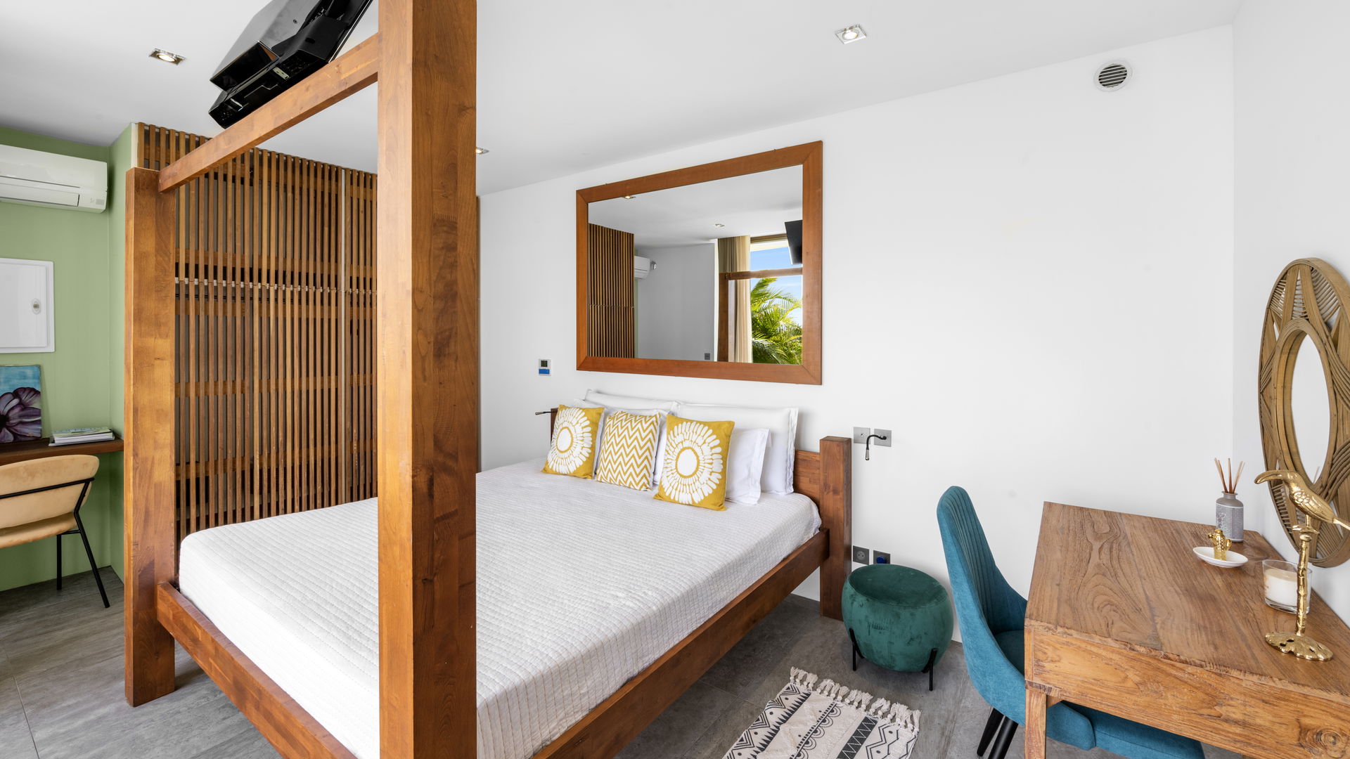 BEDROOM 4