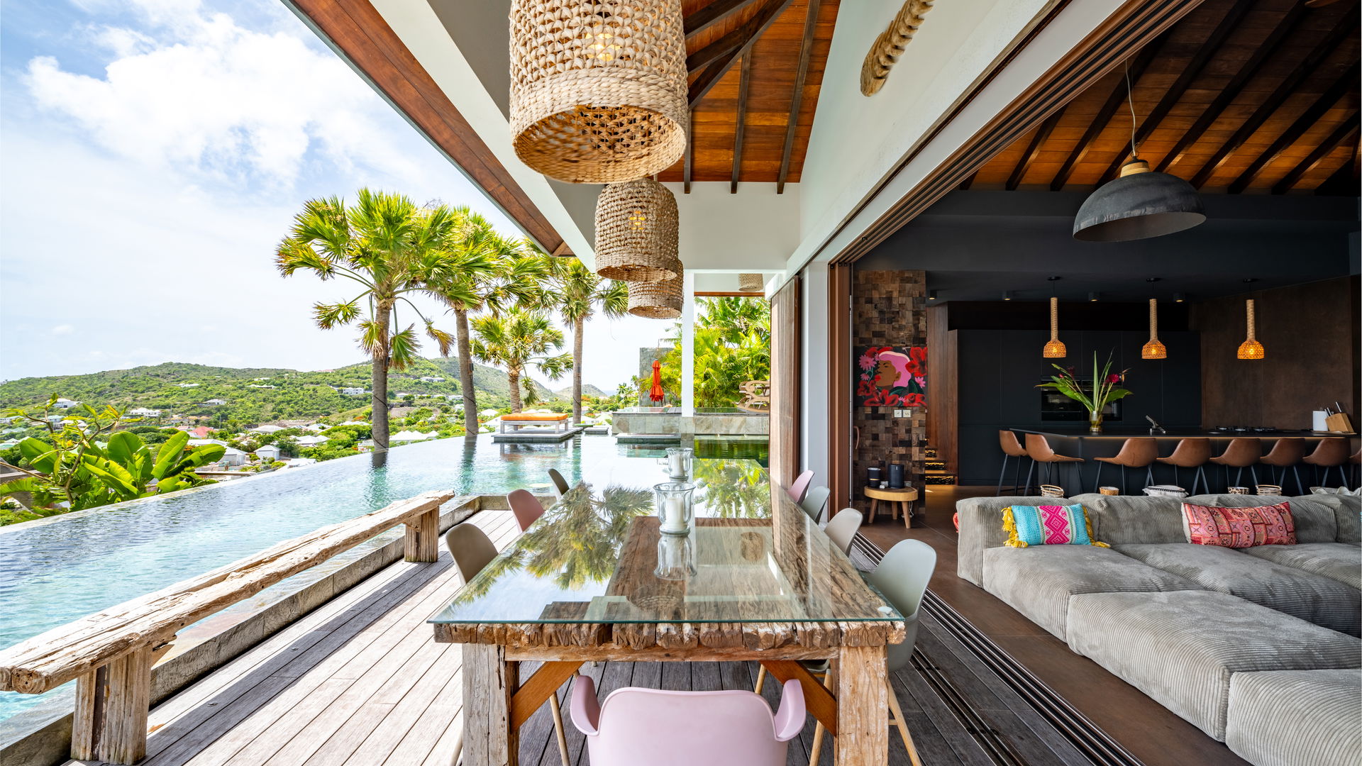 KITCHEN & DINING AREA