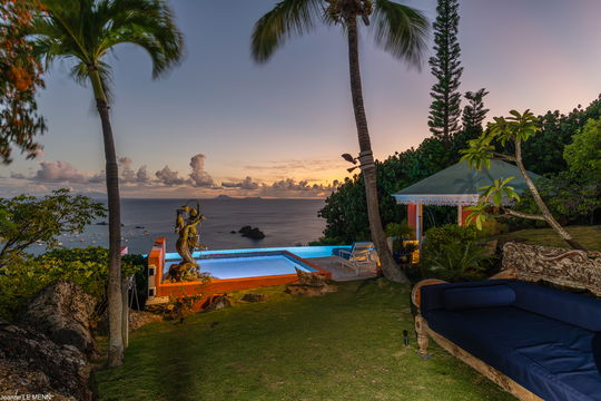 VILLA MANGO BY NIGHT 2