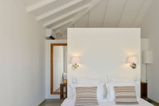 VILLA SAKURA BEDROOM2 1