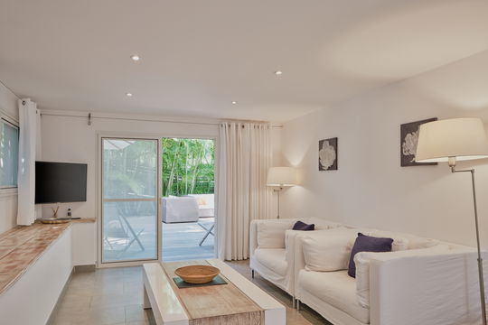 VILLA SAKURA BEDROOM3 4