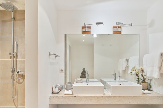 VILLA SAKURA BEDROOM4 5