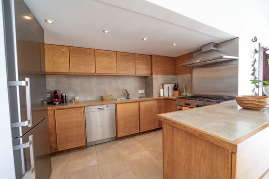 VILLA SAKURA KITCHEN & DINING AREA 5