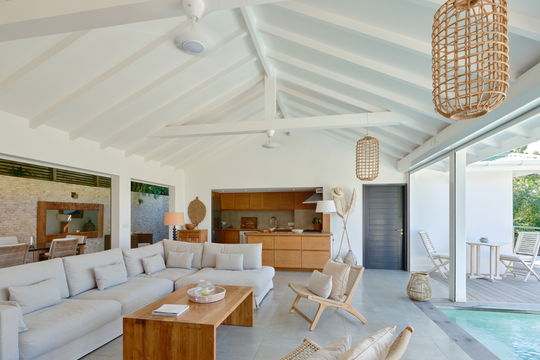 VILLA SAKURA LIVING AREA 4