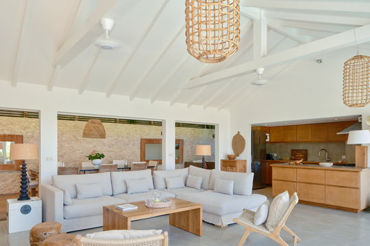 VILLA SAKURA LIVING AREA 5