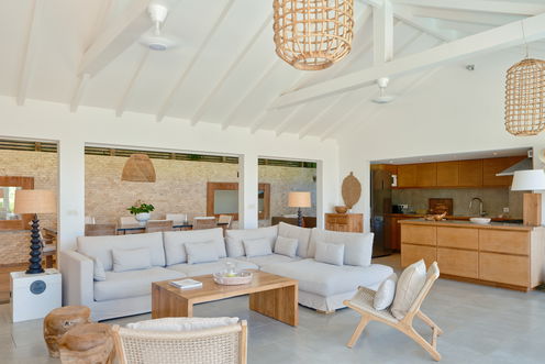 VILLA SAKURA LIVING AREA 5