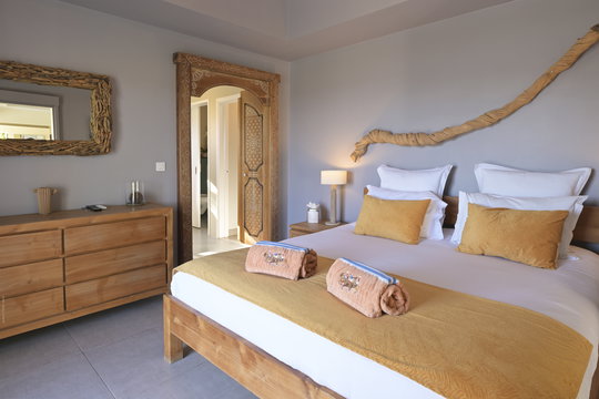 VILLA BIKINI BEDROOM1 3.JPG