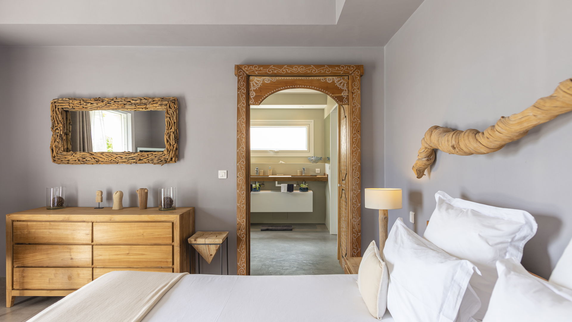 BEDROOM 1