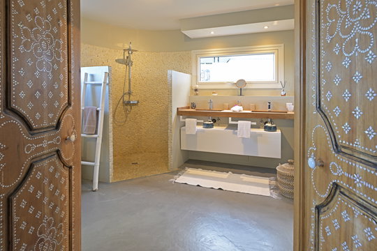 VILLA BIKINI BEDROOM1 6.JPG