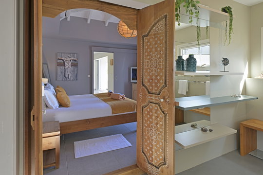 VILLA BIKINI BEDROOM1 8.JPG