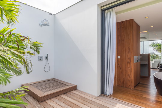 VILLA GOLDEN PALM BEDROOM1 13