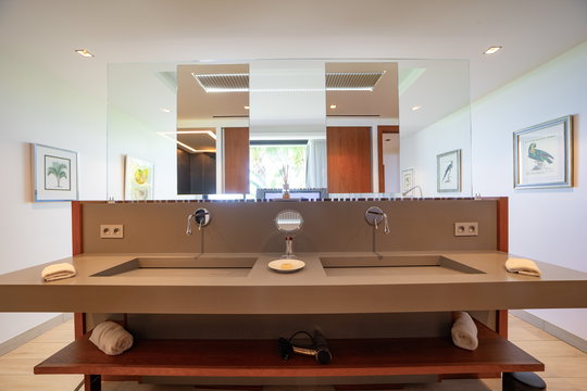 VILLA GOLDEN PALM BEDROOM5 6