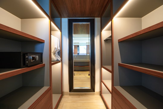 VILLA GOLDEN PALM BEDROOM5 9