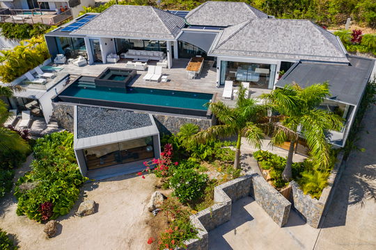 VILLA GOLDEN PALM OUTDOORS 7
