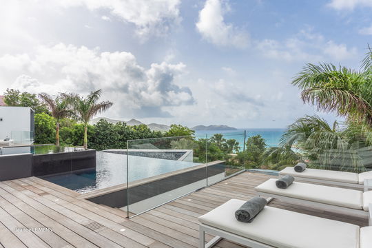 VILLA GOLDEN PALM POOL & TERRACE 5