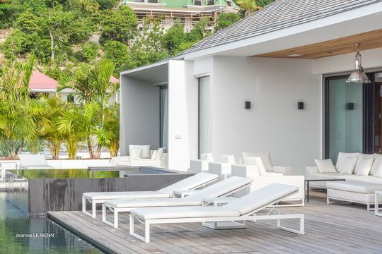 VILLA GOLDEN PALM POOL & TERRACE 8