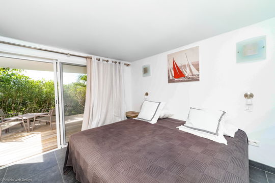 VILLA MIRANDE BEDROOM3 4