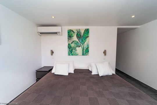 VILLA MIRANDE BEDROOM4 3