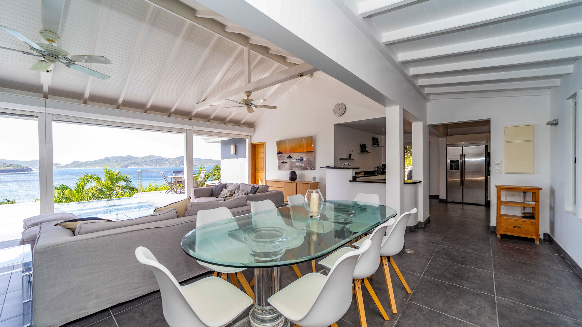 DINING AREAS