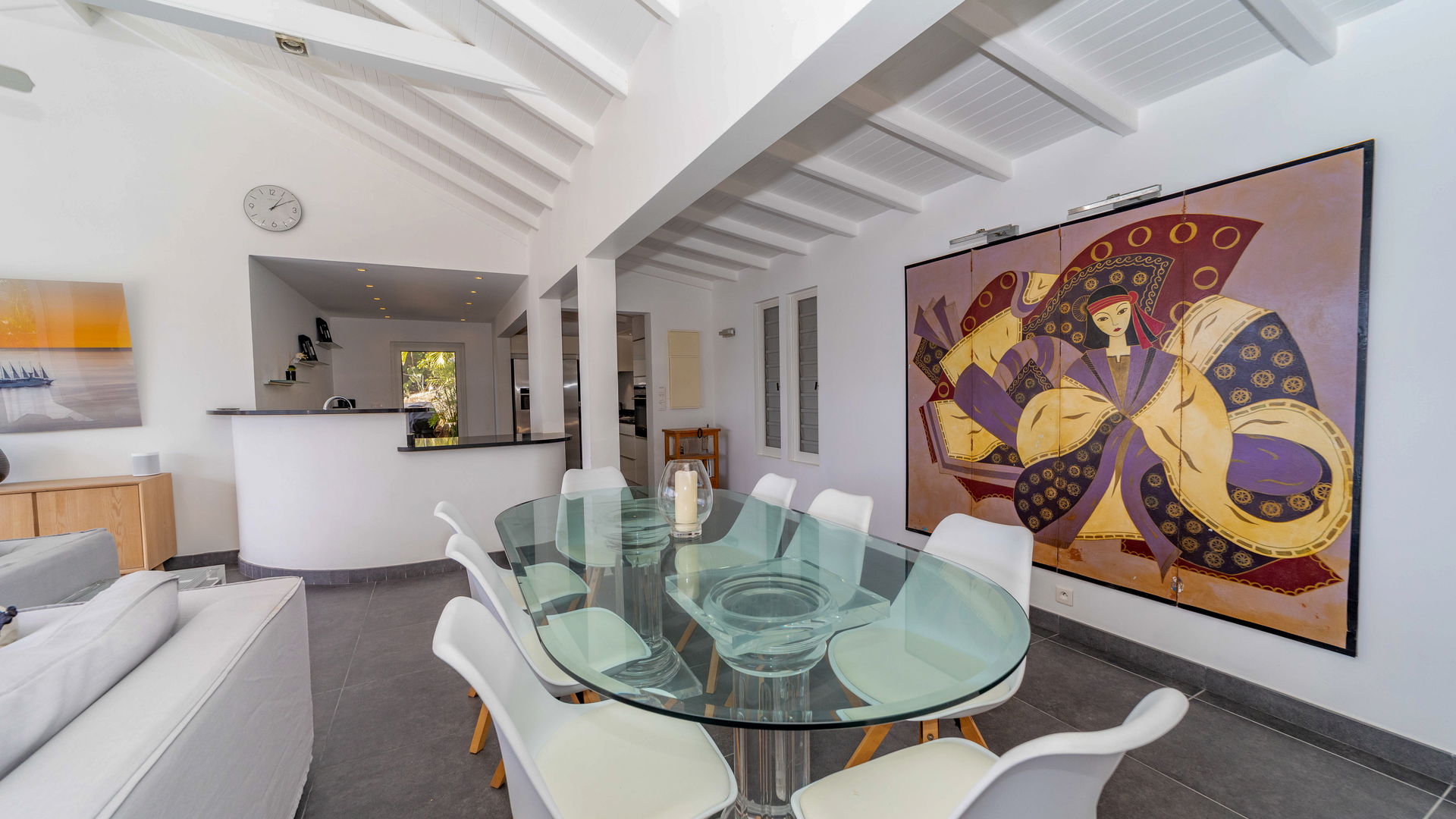 DINING AREAS