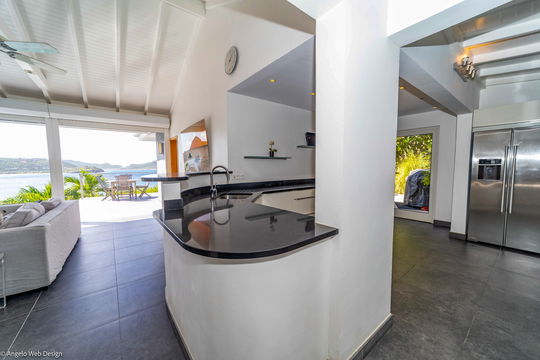 VILLA MIRANDE KITCHEN & DINING AREA 1