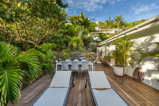 VILLA MIRANDE KITCHEN & DINING AREA 8