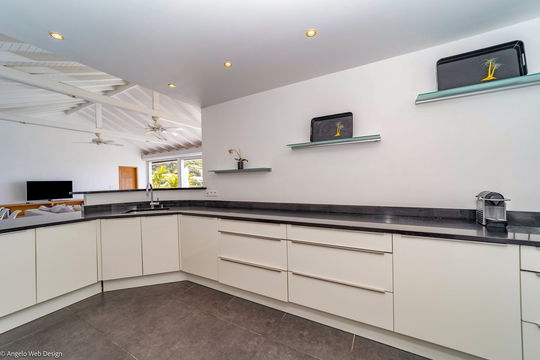 VILLA MIRANDE KITCHEN 5