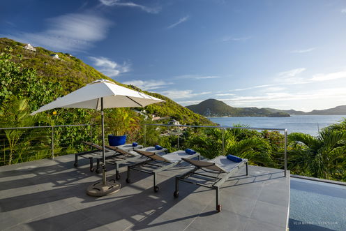 VILLA MIRANDE POOL & TERRACE 2